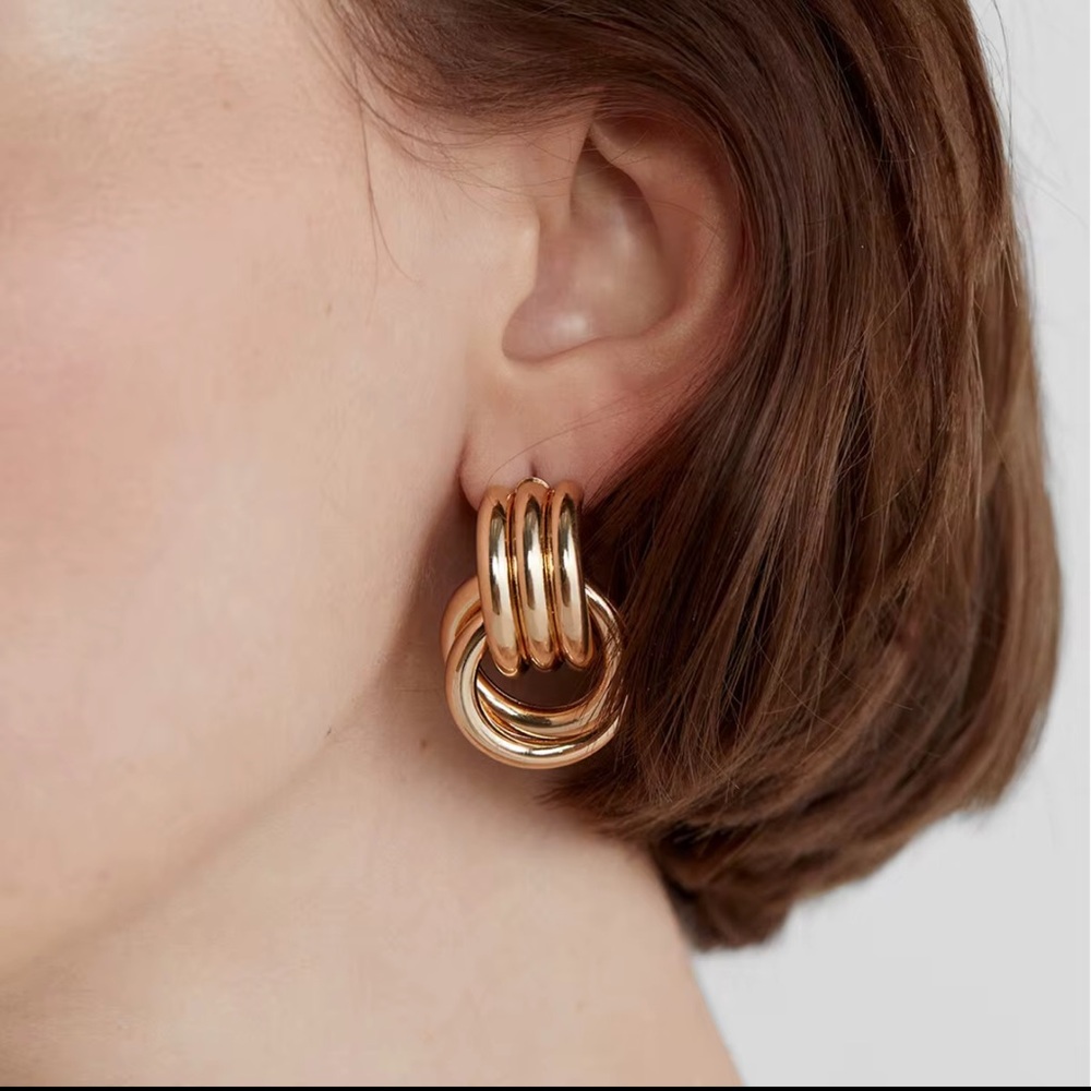 Chunky hoop earrings High-quality gold plated - Picture 4 of 14